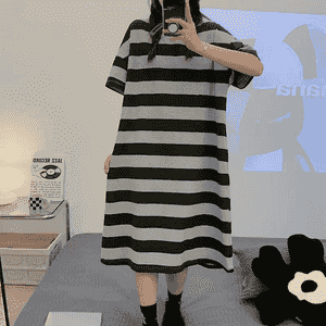 Gyzlar üçin niýetlenen pižama 