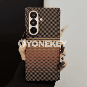 Samsung Z Fold7 modelli telefonlar üçin ajaýyp dizaýnly owadan çehollar.