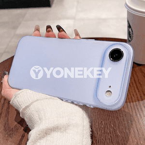 iPhone Apple 17 Pro Max telefonlar üçin silikon görnüşli çehollar.